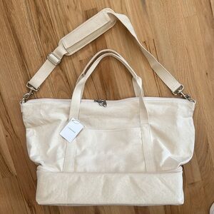 NEW Lo & Sons The Catalina Deluxe Weekender Bag